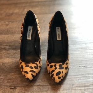 Calf hair leopard print pumps, worn twice!